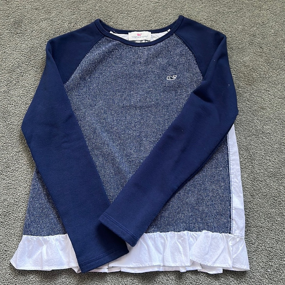 Vineyard vines top